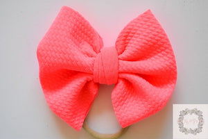 Neon pink 5” bow