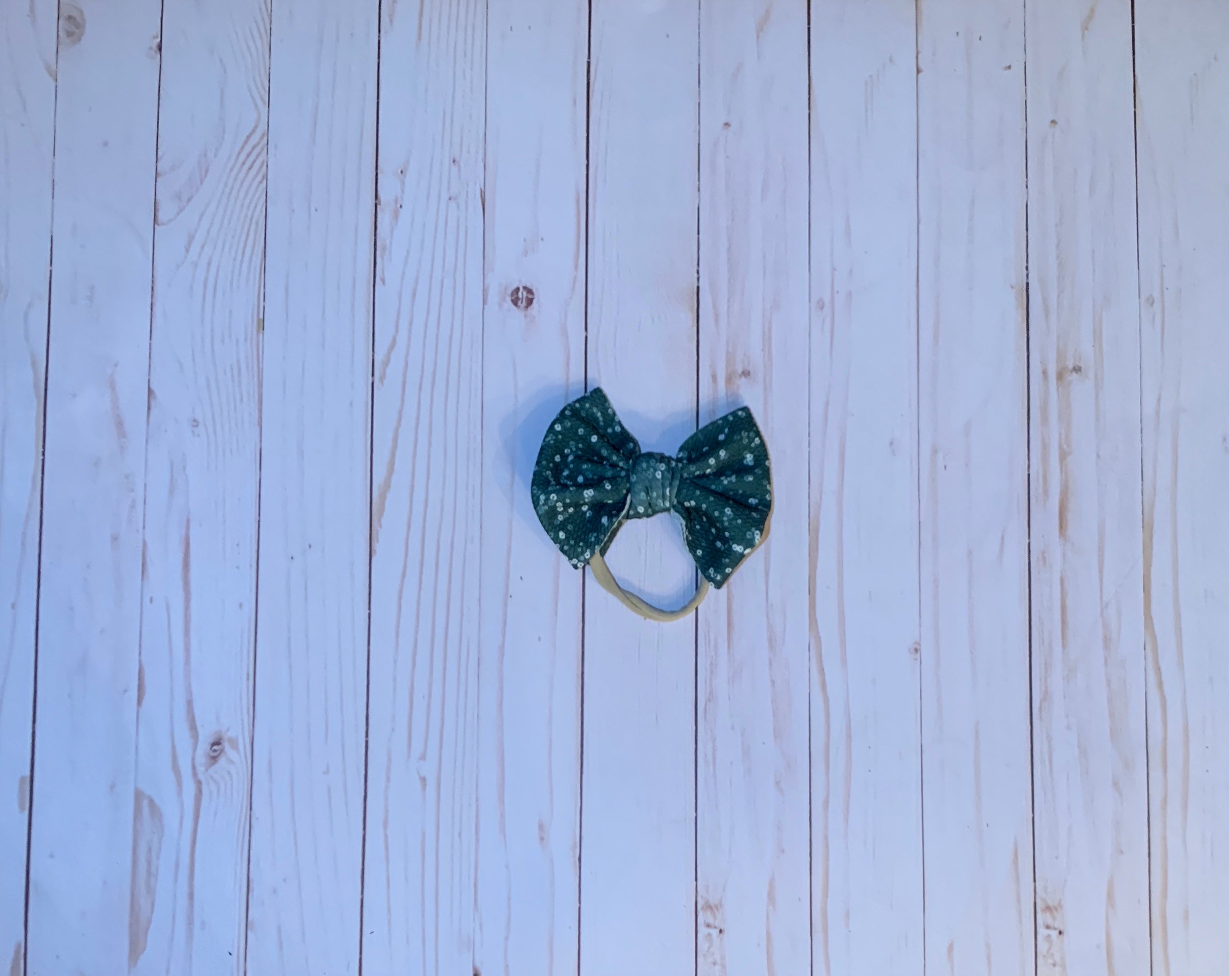 Emerald green sparkle 5” bow